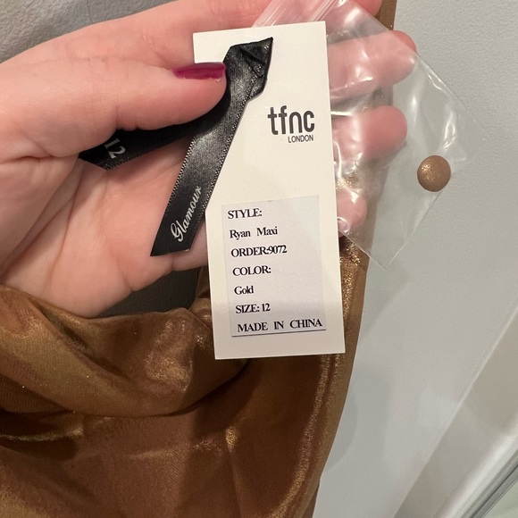 TFNC- Gold Dress - Picture 4 of 5